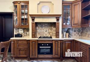 Дом 568м², 3-этажный, участок 15 сот.