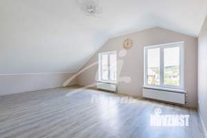 Дом 184м², 2-этажный, участок 6 сот.