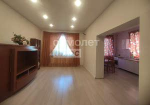 Дом 370м², 3-этажный, участок 8 сот.