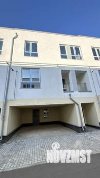 Таунхаус 128м², 3-этажный, участок 1 сот.