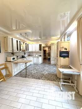 Дом 380м², 3-этажный, участок 12 сот.