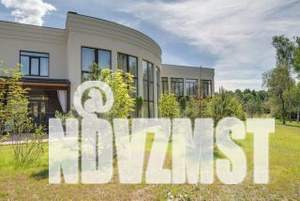 Дом 1500м², 2-этажный, участок 100 сот.