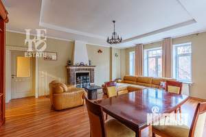 Дом 472м², 4-этажный, участок 8 сот.