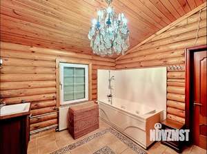 Дом 219м², 3-этажный, участок 30 сот.