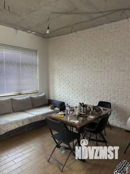 Таунхаус 210м², 3-этажный, участок 3 сот.