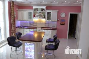 Дом 650м², 3-этажный, участок 12 сот.