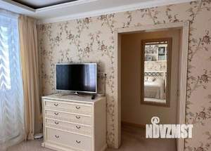 Таунхаус 240м², 3-этажный, участок 5 сот.