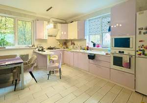 Дом 336м², 3-этажный, участок 15 сот.