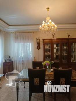 Коттедж 699м², 3-этажный, участок 29 сот.