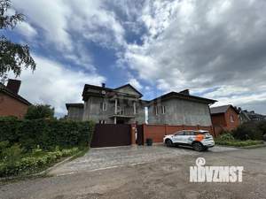 Дом 809м², 4-этажный, участок 15 сот.