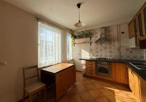 Дом 329м², 3-этажный, участок 15 сот.