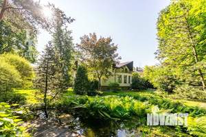 Дом 550м², 3-этажный, участок 20 сот.