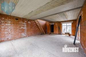 Таунхаус 150м², 3-этажный, участок 4 сот.