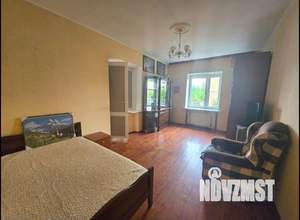 Дом 350м², 3-этажный, участок 12 сот.