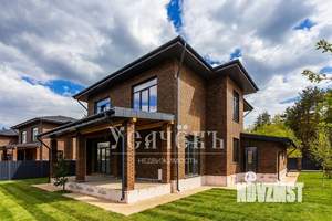 Дом 273м², 2-этажный, участок 10 сот.