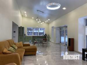 Коттедж 260м², 2-этажный, участок 11 сот.