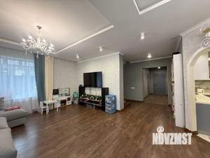 Дом 210м², 2-этажный, участок 8 сот.