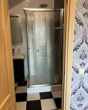 Дом 200м², 2-этажный, участок 8 сот.