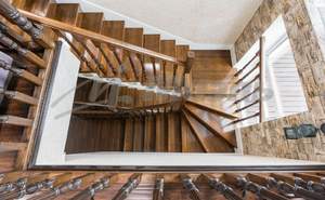 Дом 300м², 3-этажный, участок 5 сот.