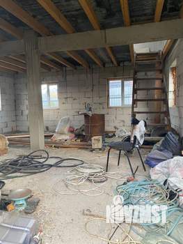 Дом 98м², 2-этажный, участок 5 сот.