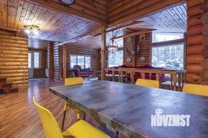 Дом 219м², 2-этажный, участок 30 сот.