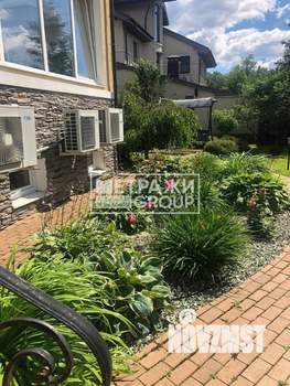 Дом 487м², 4-этажный, участок 12 сот.