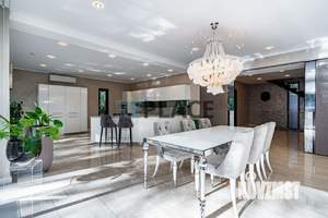 Дом 565м², 2-этажный, участок 24 сот.