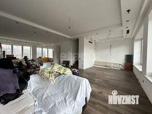 Дом 809м², 4-этажный, участок 15 сот.