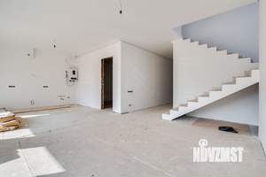 Дом 206м², 2-этажный, участок 6 сот.