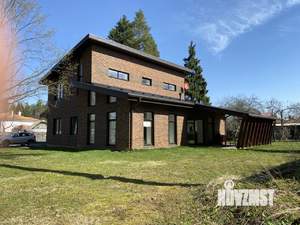 Коттедж 260м², 2-этажный, участок 11 сот.