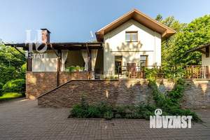 Дом 550м², 3-этажный, участок 20 сот.