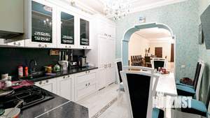 Дом 300м², 3-этажный, участок 7 сот.