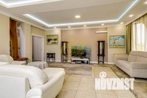 Дом 550м², 2-этажный, посуточно, 