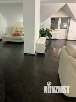 Коттедж 200м&sup2;, 2-этажный, на длительный срок, 