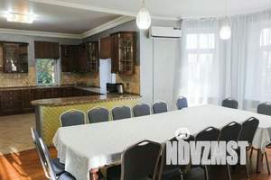 Дом 450м², 2-этажный, посуточно, 