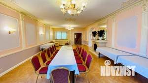 Дом 1000м², 3-этажный, посуточно, 