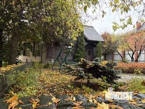 Дом 650м&sup2;, 3-этажный, на длительный срок, 