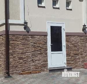Таунхаус 130м², 3-этажный, на длительный срок, 