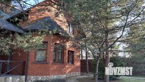 Дом 200м², 2-этажный, на длительный срок, 