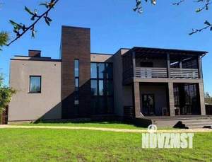 Коттедж 300м², 3-этажный, на длительный срок, 