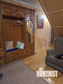 Дом 230м&sup2;, 2-этажный, на длительный срок, 