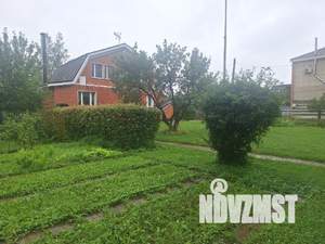 Дом 230м&sup2;, 2-этажный, на длительный срок, 