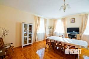 Коттедж 600м², 3-этажный, на длительный срок, 