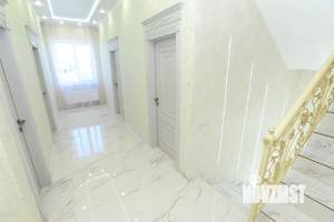 Дом 270м², 3-этажный, на длительный срок, 