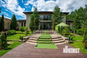 Дом 1300м², 3-этажный, посуточно, 