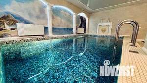 Дом 420м&sup2;, 3-этажный, посуточно, 