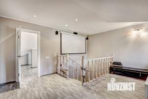 Дом 230м², 3-этажный, на длительный срок, 