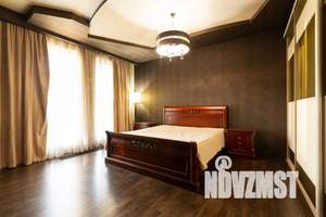 Дом 1233м&sup2;, 3-этажный, посуточно, 