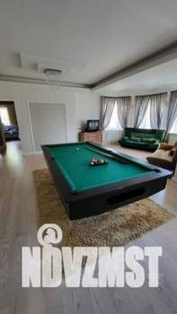 Дом 620м&sup2;, 3-этажный, посуточно, 