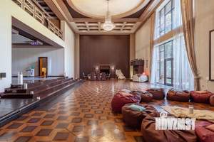 Дом 1200м², 3-этажный, посуточно, 